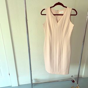 Very cute dress!! Creates & enhances curves!!